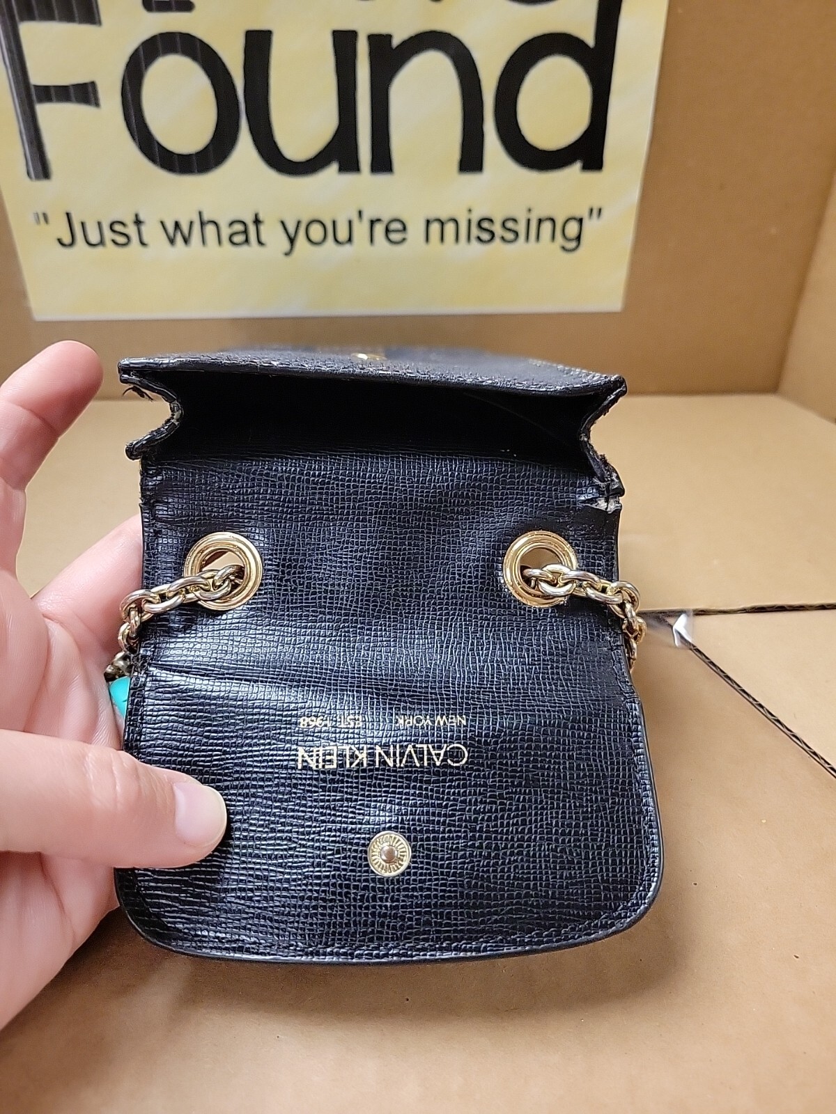 Calvin Klein Women's Snap Lock Chain Phone Small Crossbody RN54163 Card