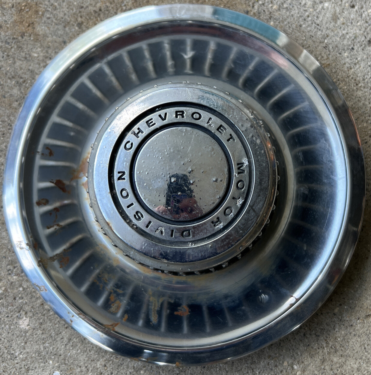 Chevrolet Chrome Rally Wheel Center Cap OEM VTG Hubcap Beauty Ring