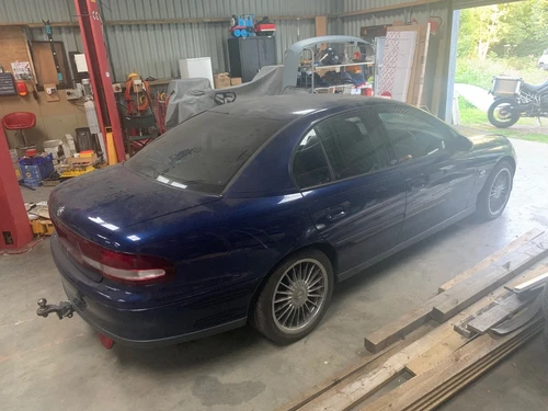 Holden Commodore VT Calais LS1 T56 LSD HSV Harrop - Picture 11 of 15