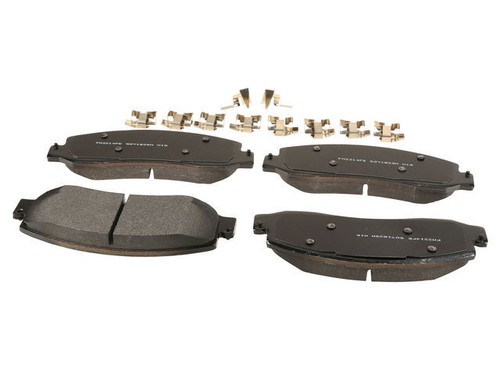 Front Brake Pad Set For 05-14 Ford F250 Super Duty F350 F450 F550 SV84M9