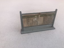 Wardie Master Models OO Gauge Diecast Station Platform Sign Blue Good Condition