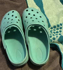 Unisex Kids Green Rubber Classic Clog Shoes Heel Strap Vent Holes US 7/8