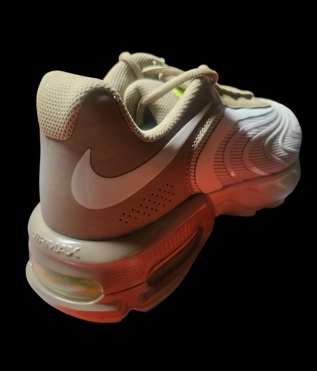 Nike Air Max Fire Light Bone Men’s 8.5 New W/Box Running Sneakers  — product photo 10 of 15