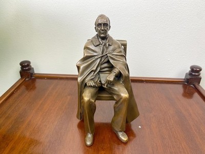 Bronze Skulptur  Harry S. Truman  auf einem Stuhl sitzend nach Léon Pilet