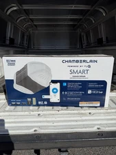Chamberlain 3/4 HP Smart Quiet Belt Drive Garage Door Opener