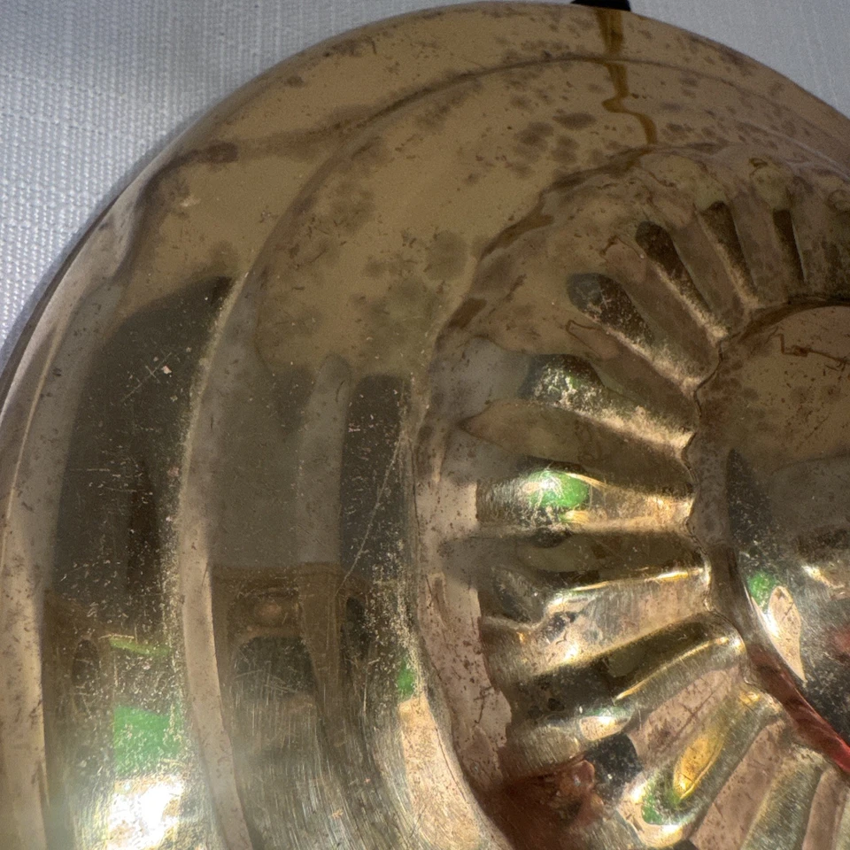 Emerald Green Glass Shaded Bankers Office Desk Lamp Vintage Brass - Image 4 of 4