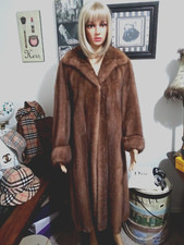 New!!! Gorgeous Scandinavia Mink Fur Coat.....size M/l!