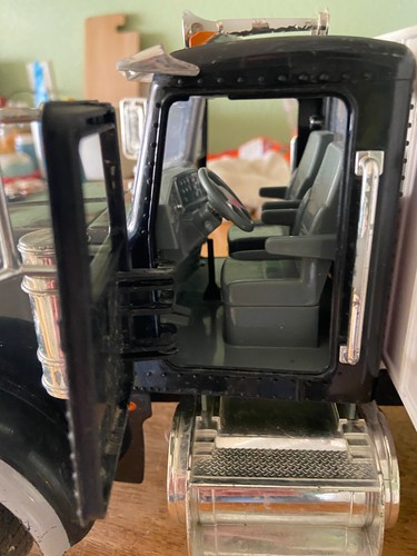 Ertl Big Farm Peterbilt 367 Truck With Grain Box Lights & Sounds Works 21 Inches - Picture 9 of 10