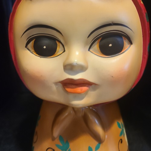 Vintage Colorful Chalkware Peasant Girl Planter - 第 7/13 張圖片