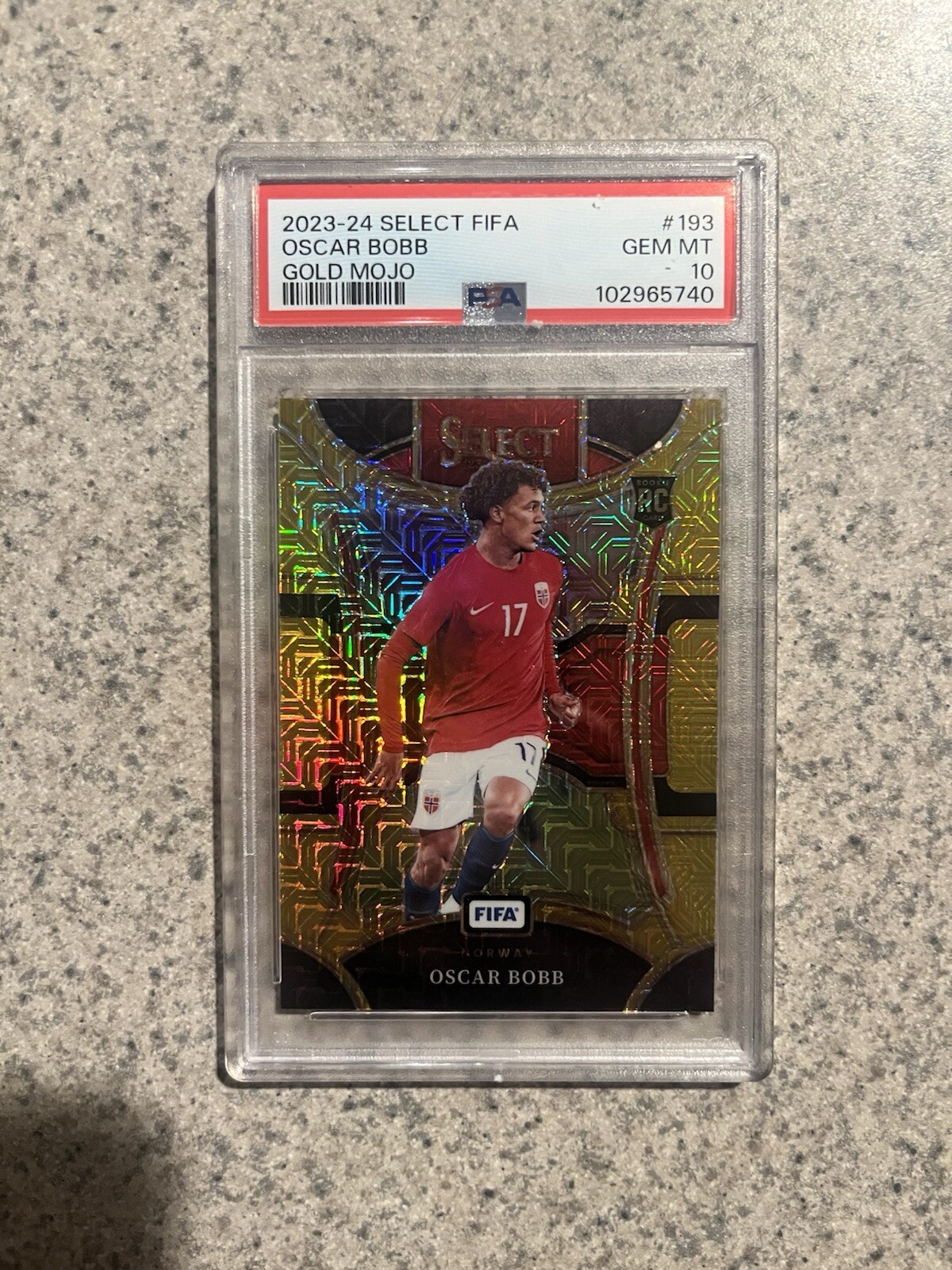 2023-24 PANINI SELECT FIFA GOLD MOJO OSCAR BOBB #193 PSA 10