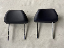 Zwei Kopfstützen von Recaro für FORD PUMA ´99    363152