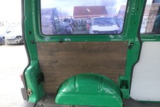 VW T4 Verkleidung Abdeckung Seite liknks hinten über Radkasten