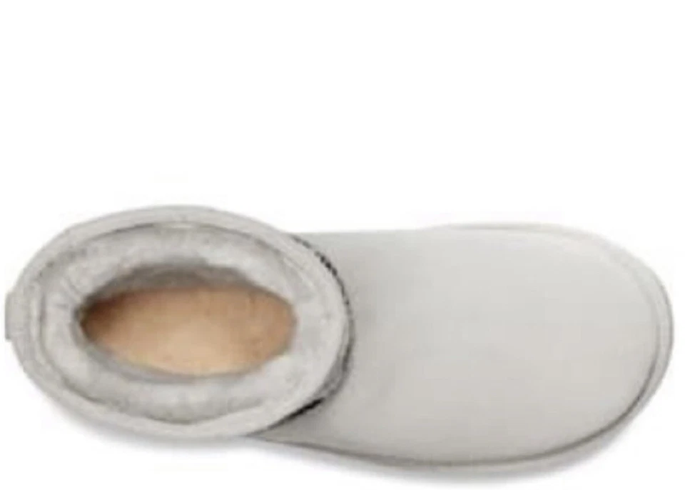 Bota UGG Clásica Mini Lentejuelas Estrellas Nueva Sin Caja Talla 6 Foto 4 de 4