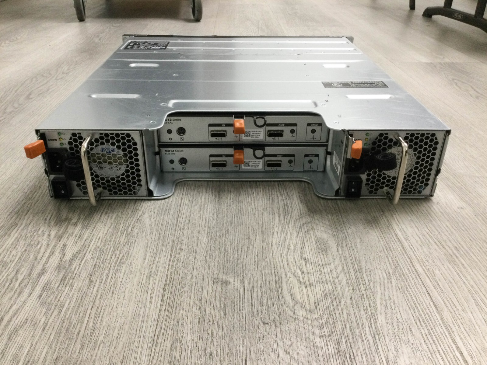 Dell PowerVault MD1220 24-Bay SAS Storage Array 0R684K No HDD | eBay