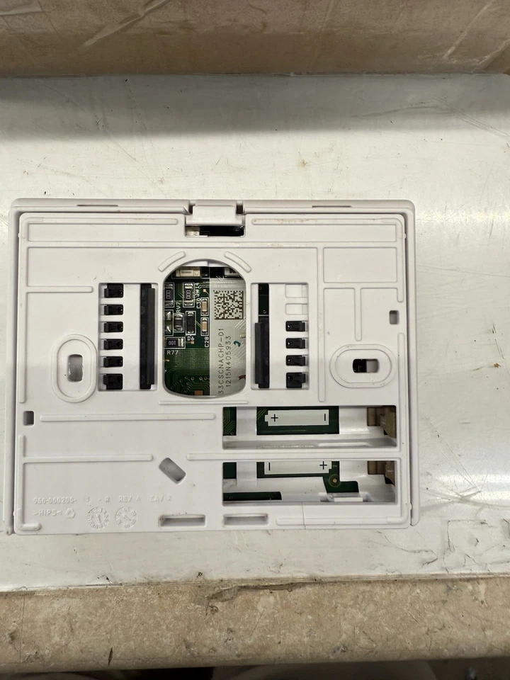Carrier Comfort TC-NHP01 Non-Programmable Thermostat Digital Large Display - Image 2 of 3