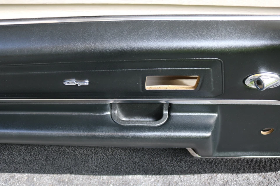 Pontiac Grand Prix 1970 70 paneles de puerta negros......¡Bonito!!! Foto 4 de 4