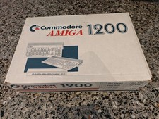 COMMODORE AMIGA 1200 A1200 CON BOX  leggere descrizione