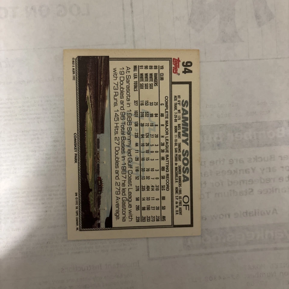 Tarjeta de error 1992 Topps - Sammy Sosa #94 fecha de nacimiento incorrecta Foto 2 de 2