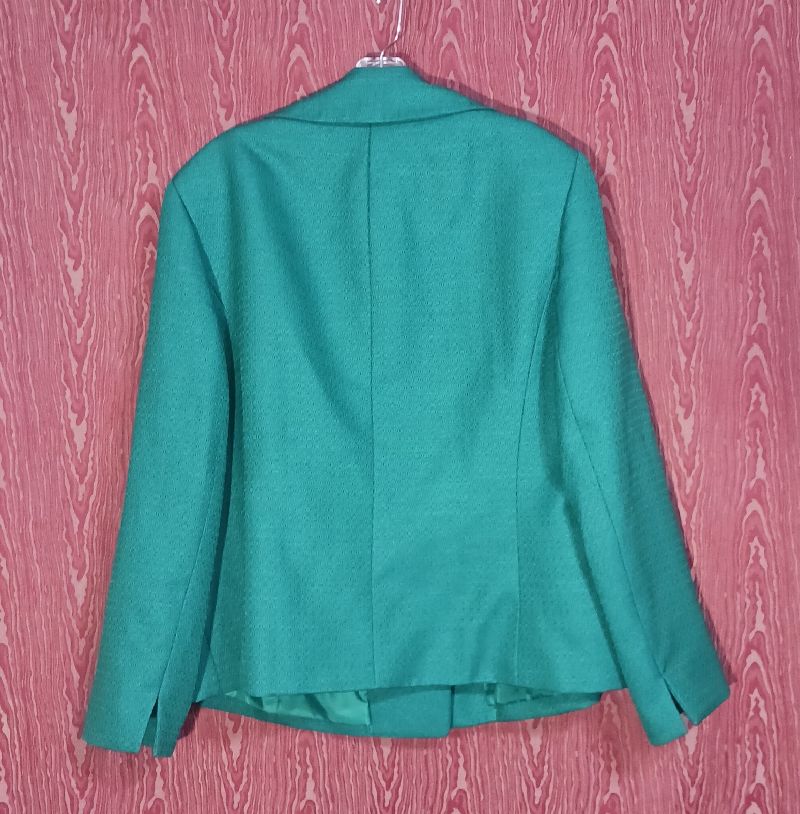 LE SUIT 2 Piece Size 22W True Green Long Sleeve Collared Button Skirt Suit Women