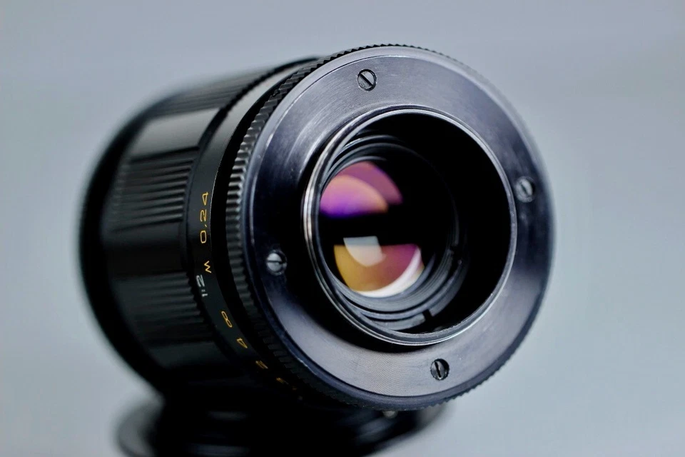 Vintage Soviet Macro Lens for Canon - MC Volna-9 f/2.8 50mm with M42 Mount - Image 3 of 4