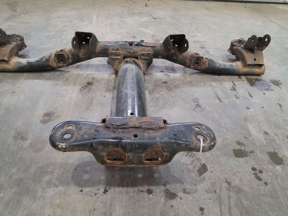 Оригинальный задний поперечный подрамник 06–11 Cadillac DTS Buick Lucerne 15284661 - Изображение 4 из 4