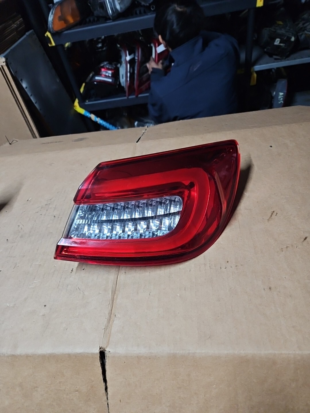 14-21 Maserati Quattroporte Rear Right Passenger Side Outer Taillight Lamp OEM