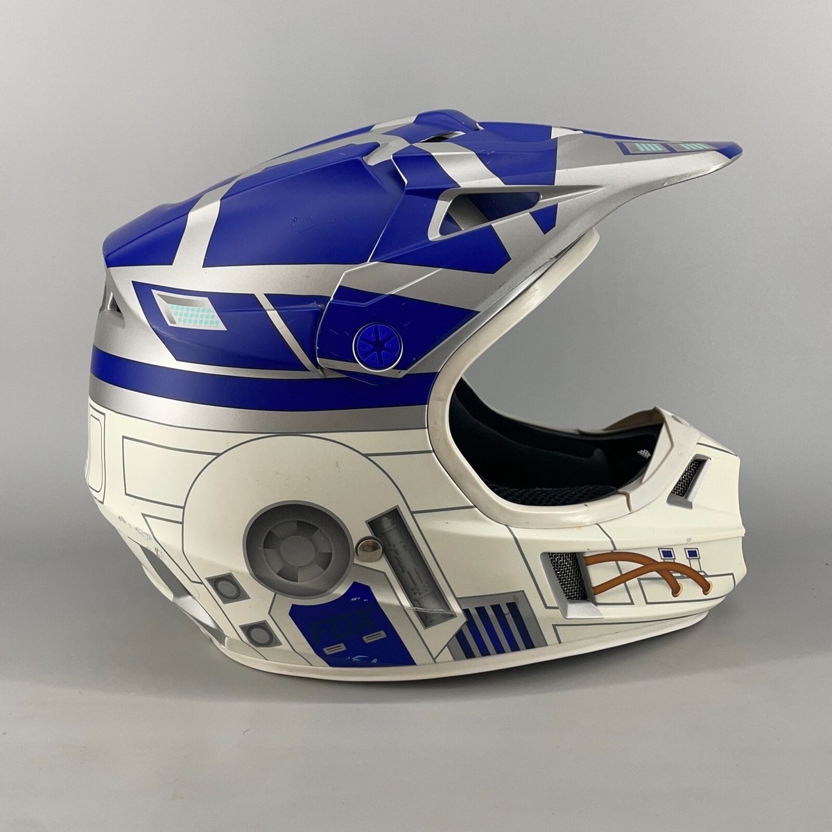 dot approved mandalorian motorcycle helmet Limited Edition, Star Wars The Stand for Amazon Echo the Imperial Viceroy of Mandalore Mandalorian Star Wars Motorcycle Helmet