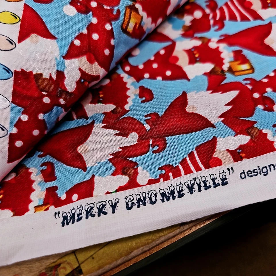 Tela de Navidad de algodón Feliz Gnomeville de 1 1/2 yarda Benatex Gnomos Vacaciones Foto 4 de 4