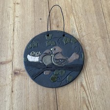 Tontafel Tonschild Tonrelief Wandbild Aufhänger Vogel Nest Familie Deko