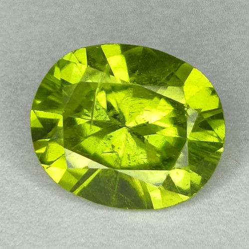 💕100% NATURAL 2.67Cts BEAUTIFUL SUPER GREEN PAKISTAN PERIDOT . - 第 1/5 張圖片