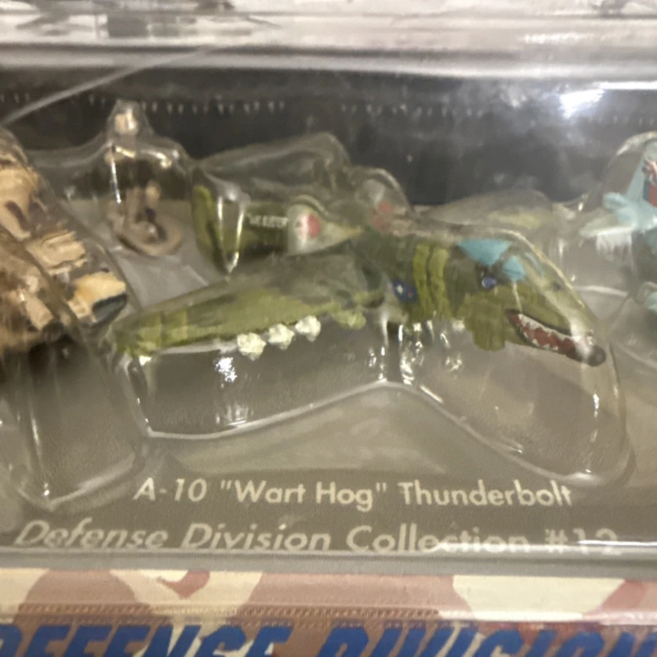 VTG Micro Machines Defense Division Military Set 1992 Galoob #12 New Old Stock - Image 3 of 4