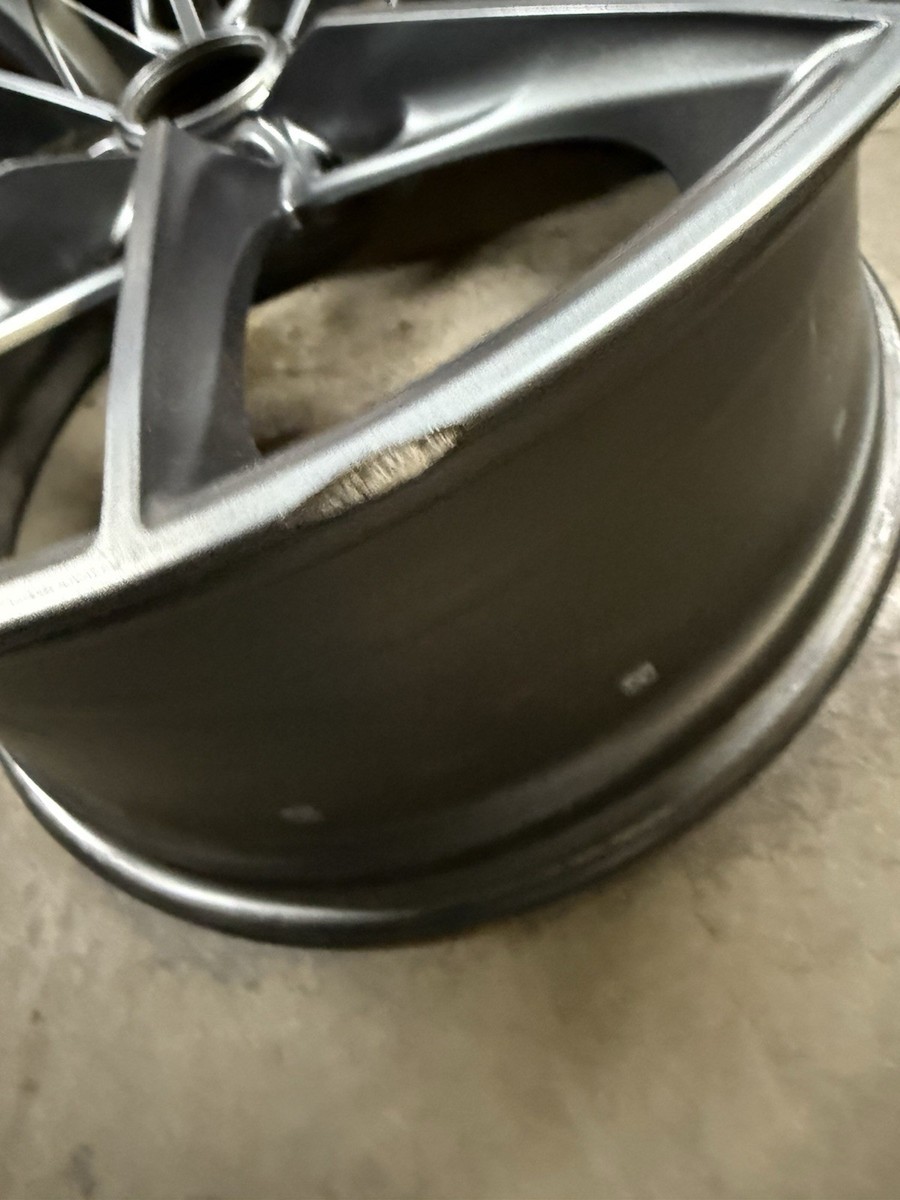 75327 23-24 TOYOTA GR SUPRA OE USED GREY FRONT 19X9 42611WAA11