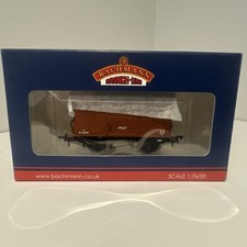 Bachmann 38-385 12 Ton Ventilated Fruit Van BR Bauxite (Early)