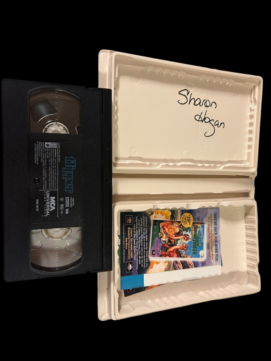 Flipper (VHS, 1996) Clamshell Paul Hogan Elijah Wood Flipper the