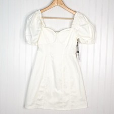 NWT ASTR The Label Skylar Puff Sleeve Mini Dress Small Aline Sweetheart Neckline