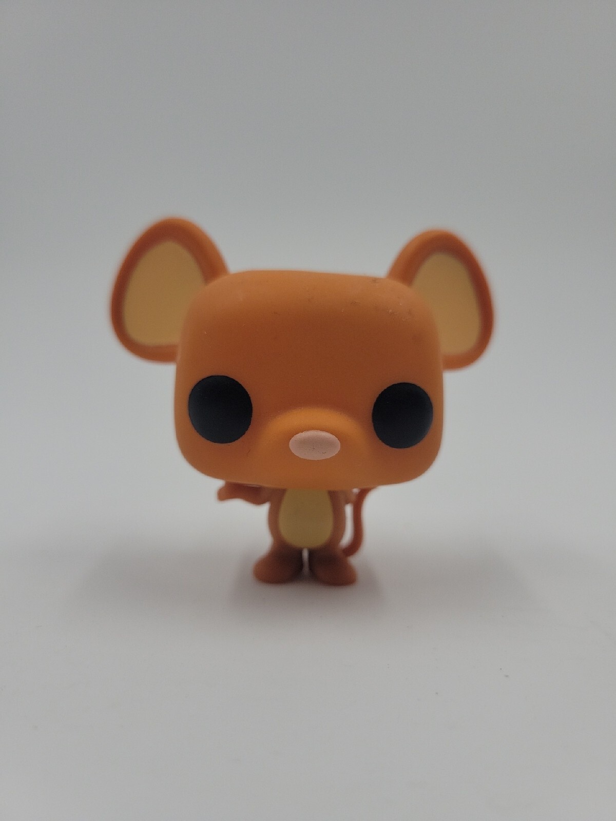 Funko Pop Disney Cenicienta Gus Gus En Zapatilla Bóveda # 139 Sin Caja Suelta