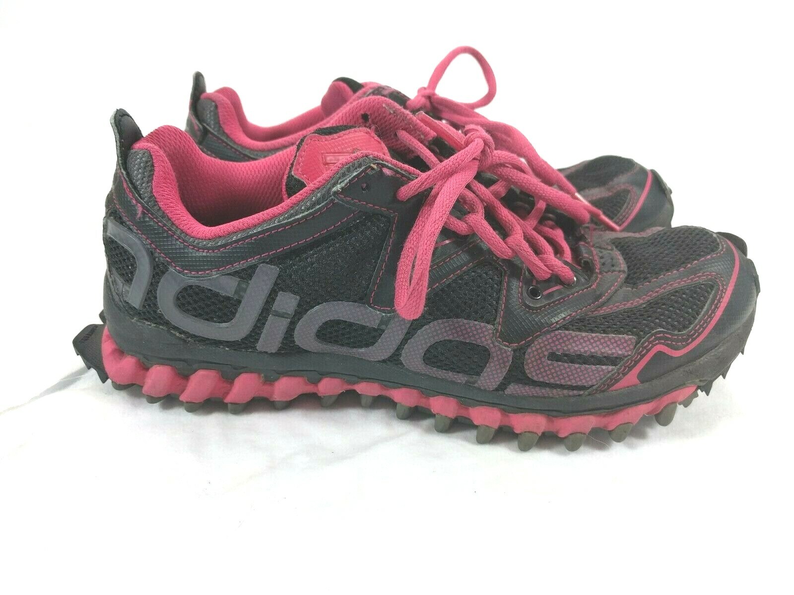 trail running tennis shoes