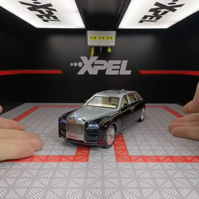 1:24 Scale Rolls-Royce Phantom Diecast Model Car Toy Collection