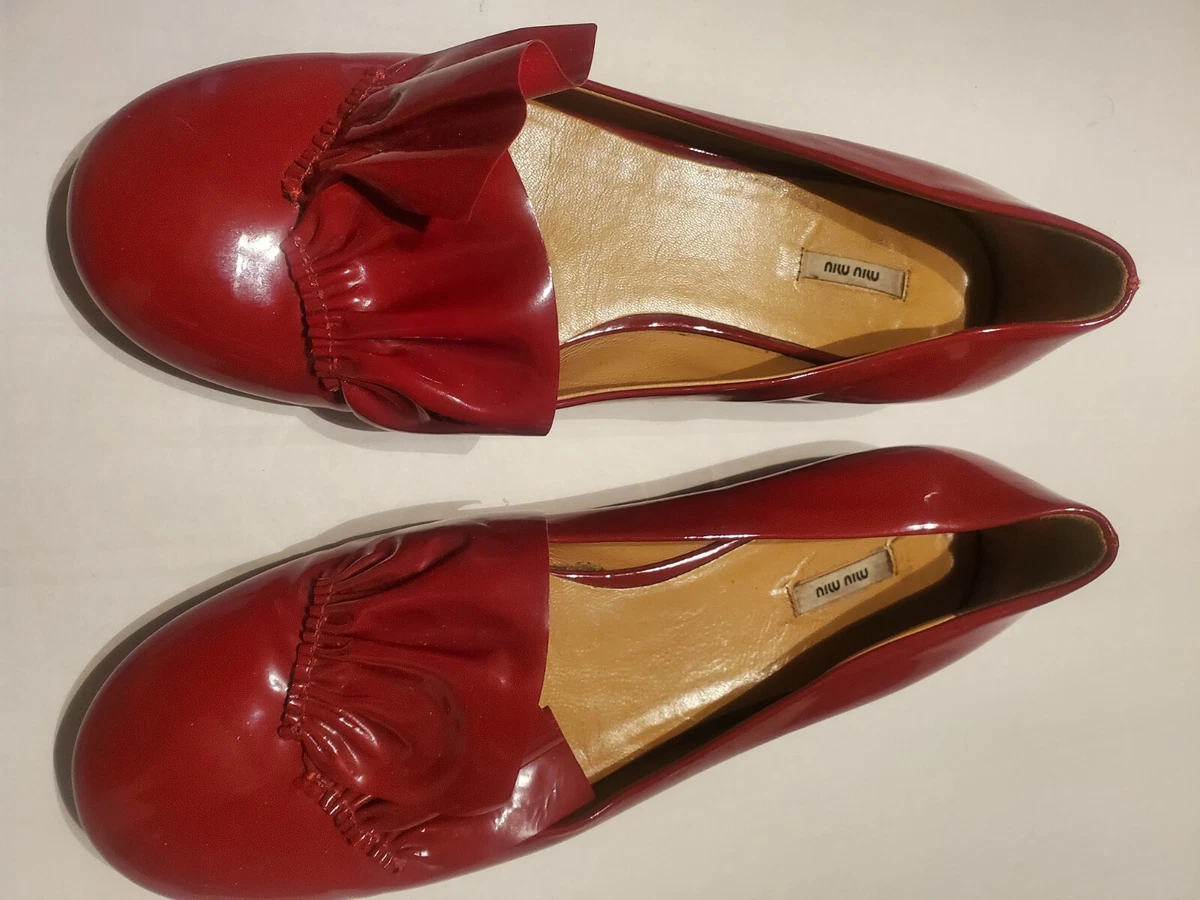 Apple red cheap dress shoes