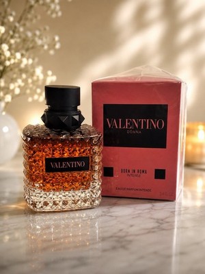 Valentino Born in Roma Intense Eau de Parfum Spray 3.4 fl oz Regular