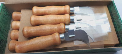 box of 12, Dexter Russell Industrial 2'' heavy duty linoleum knife, 52110 742 1/2