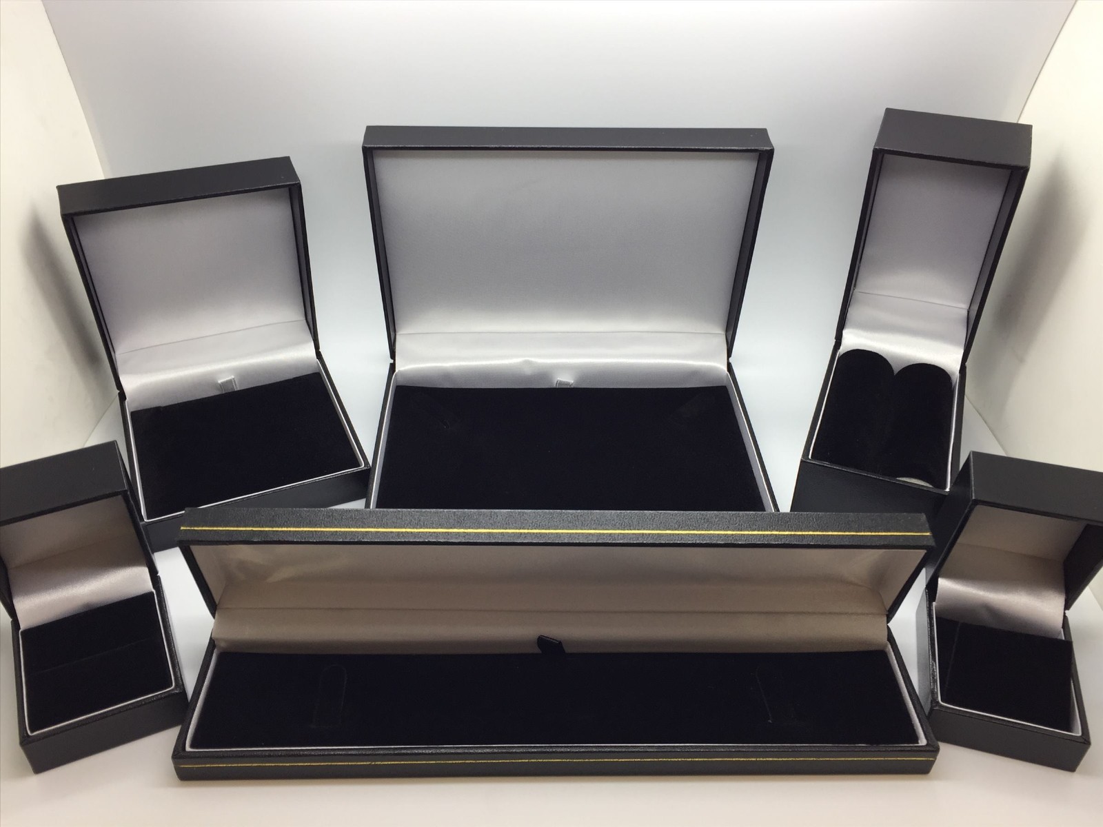 9ct Yellow Solid Gold Patterned Slave Bangle – 9.… - image 12