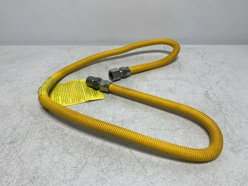 Jones Stephens G72140 Gas Connector 1/2" MIP x 48" Coated - Picture 2 of 4