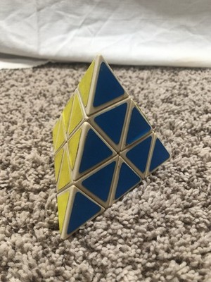 Rubiks Cube Type Puzzles