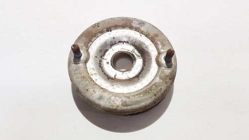 8d0412109d Domlager Federbeinlager Stützlager - Vorne Rechts  Au DE1546739-70