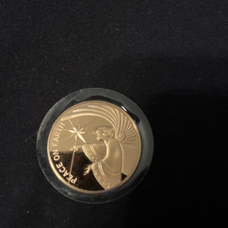 Christmas Proof like medal Franklin Mint Peace On Earth
