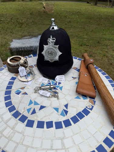 Nottinghamshire Constabulary Police Set EIIR Bobby Helmet, Hiatt Handcuffs etc