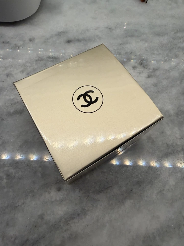 Chanel Sublimage La Creme Ultimate текстура для регенерации кожи - 1,7 унц - Изображение 2 из 2