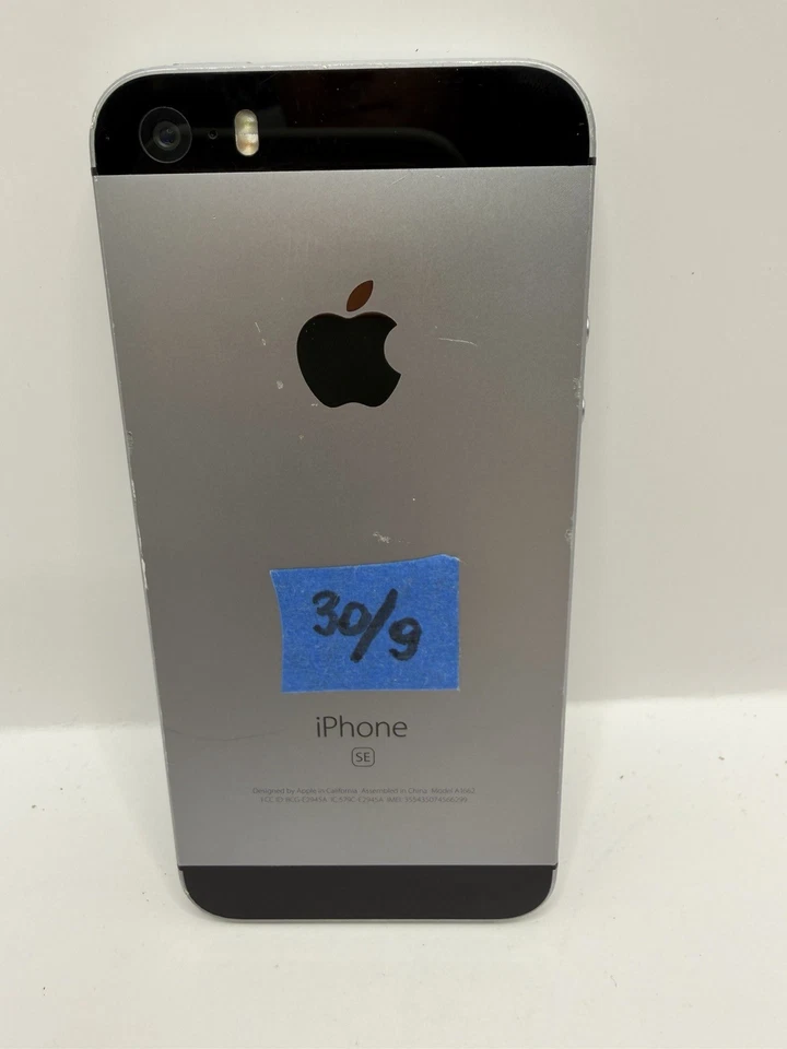 Apple iPhone SE (1st Gen) Unlocked Space Gray 16 GB Battery Life 90% - Image 3 of 4