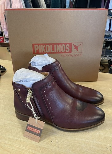 Pikolinos Garnet Leather Studded Ankle 